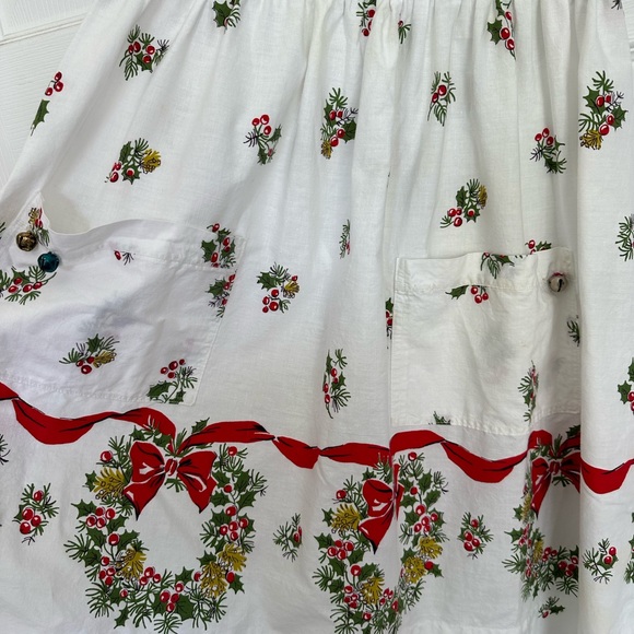 Vintage 1950s Hostess Half APRON Christmas Bells Wreaths & Holly - Picture 3 of 11